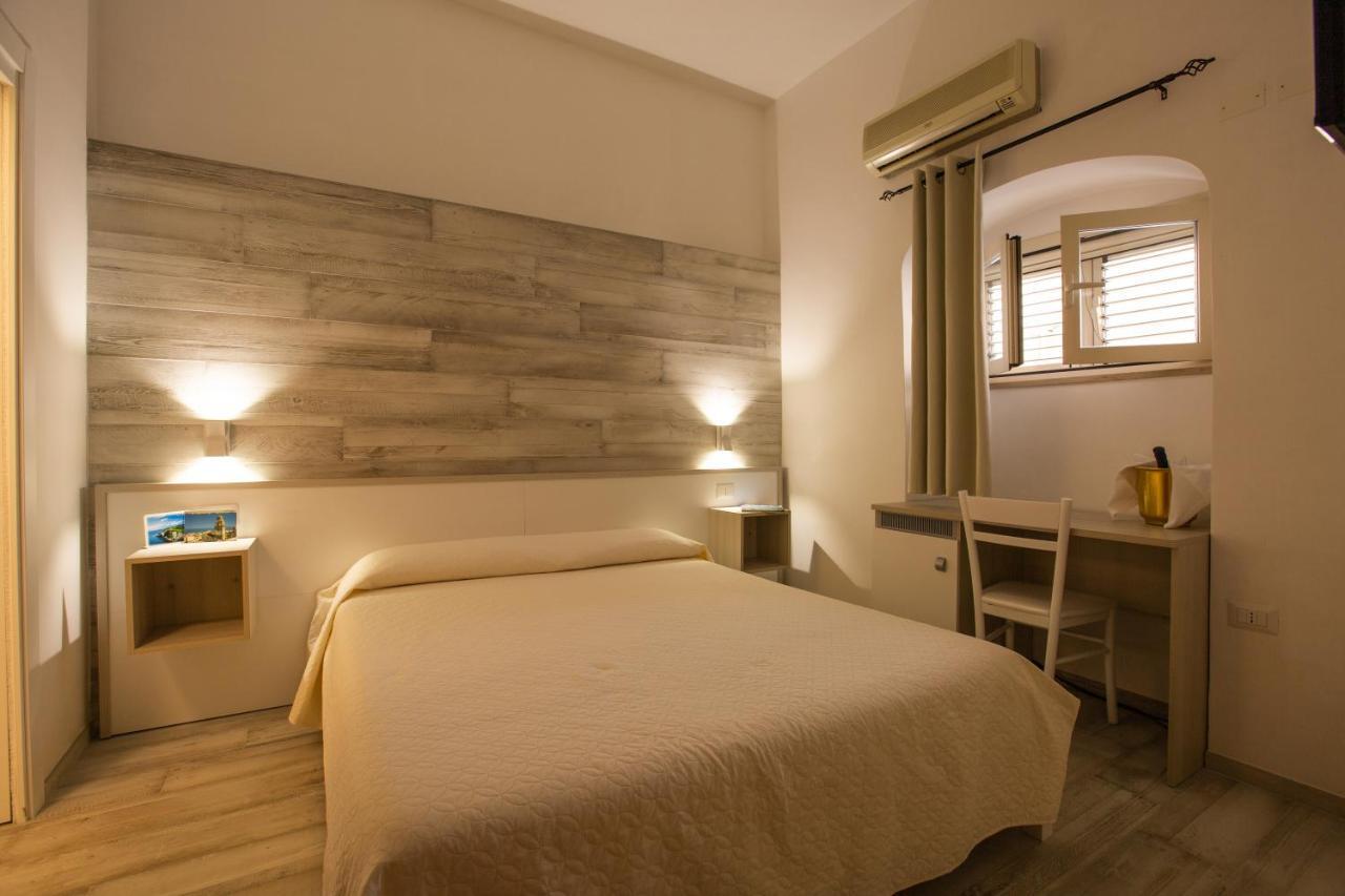 Albergo Labotte Vieste Exterior photo